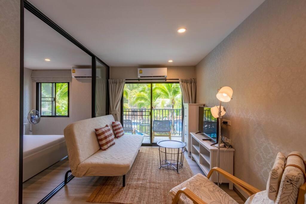 Title Naiyang Residence Excellent Location With Pool View Nai Yang Beach Exteriör bild
