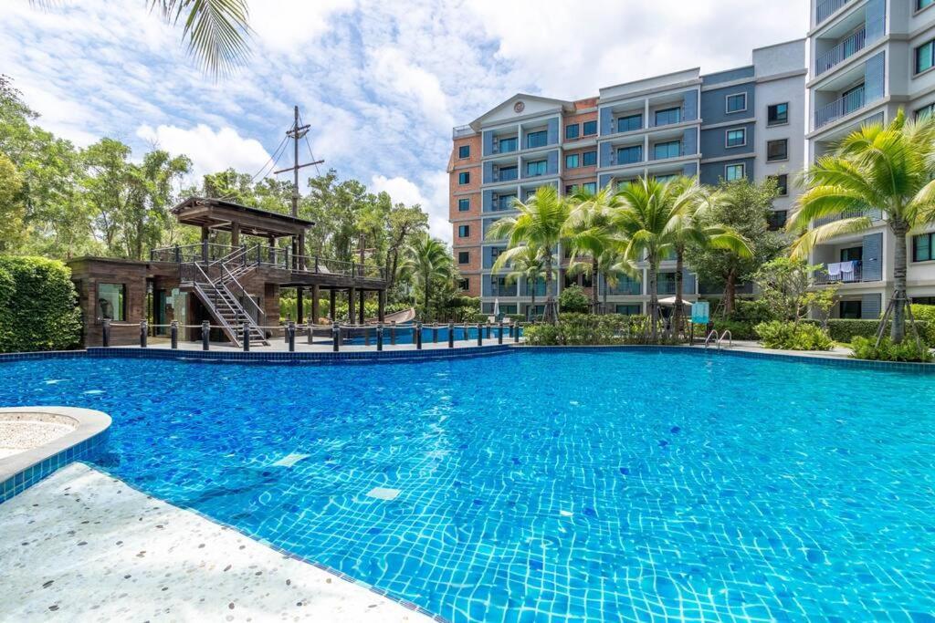 Title Naiyang Residence Excellent Location With Pool View Nai Yang Beach Exteriör bild