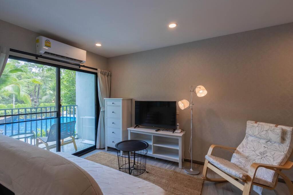 Title Naiyang Residence Excellent Location With Pool View Nai Yang Beach Exteriör bild
