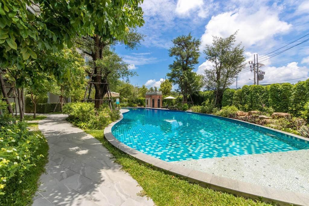 Title Naiyang Residence Excellent Location With Pool View Nai Yang Beach Exteriör bild