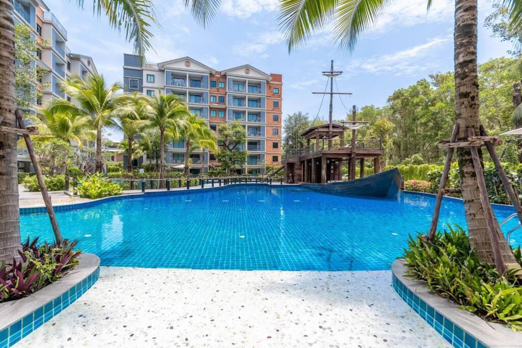Title Naiyang Residence Excellent Location With Pool View Nai Yang Beach Exteriör bild